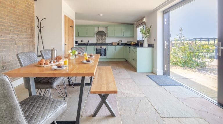 Rent Apartment Jade Yaupon Cambridgeshire