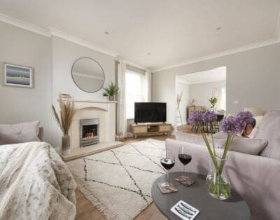 Rent Apartment Jeans Meryta Cornwall