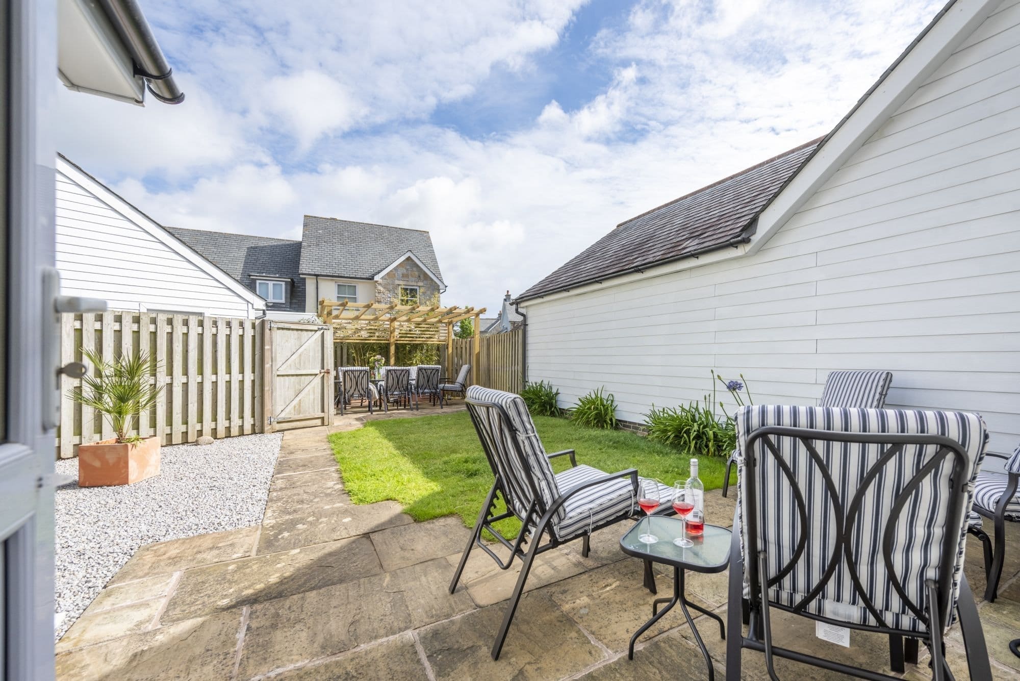 Rent Apartment Jeans Meryta Cornwall