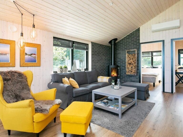 Rent Apartment Lake Whitewood Denmark