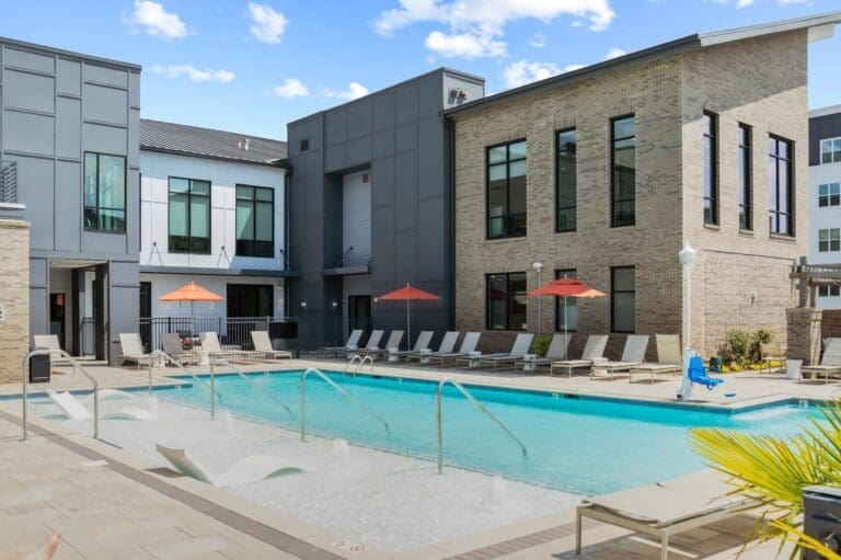 Rent Apartment Lazuli Hydrangea North Carolina