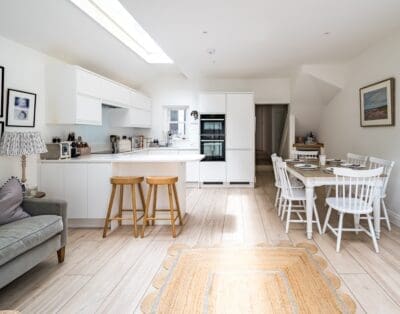 Rent Apartment Liseran Rosewood Clapham