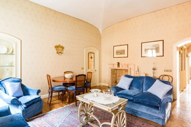 Rent Apartment Lust Opal Spagna