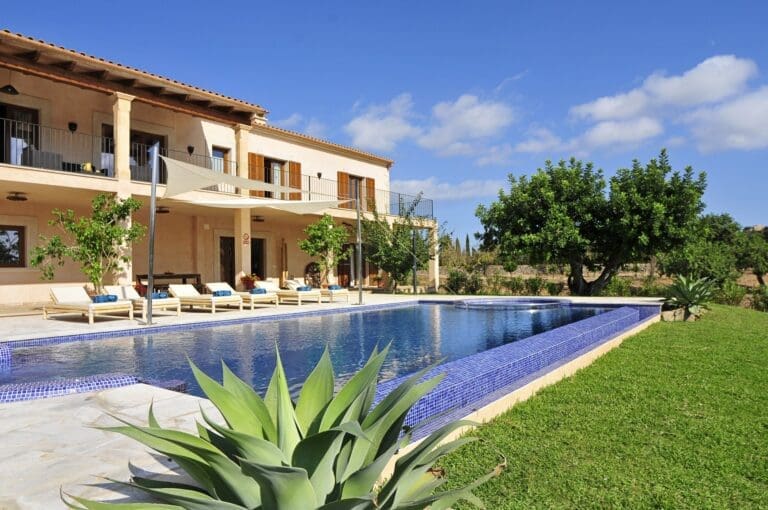 Rent Apartment Manatee Papyrus Mallorca