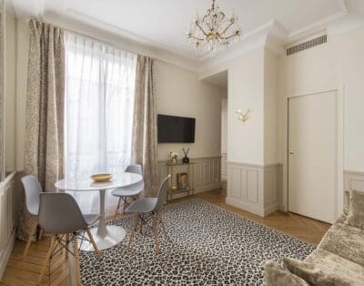 Rent Apartment Mania Amaranthus Le Marais