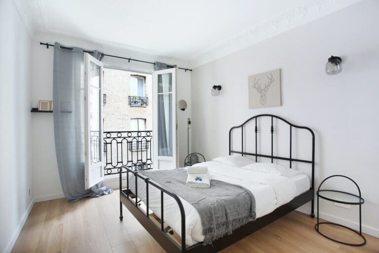 Rent Apartment Mauve Chimney Boulogne-Billancourt