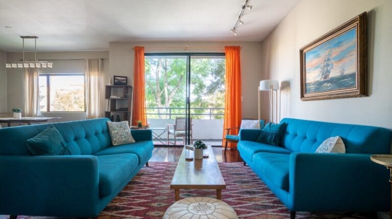 Rent Apartment Maya Peony Santa Monica