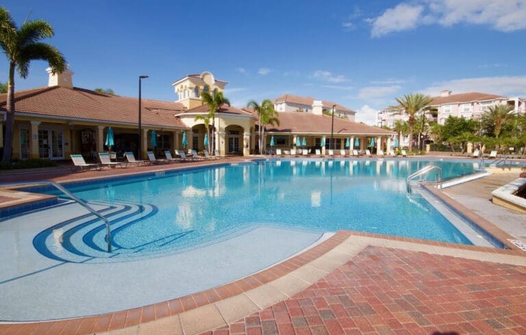 Rent Apartment Metallic Cottonseed Florida