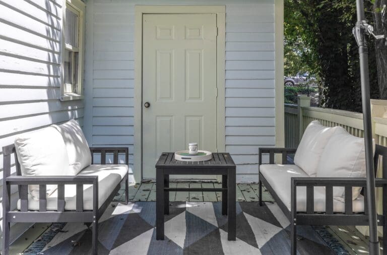 Rent Apartment Metallic Holly Atlanta