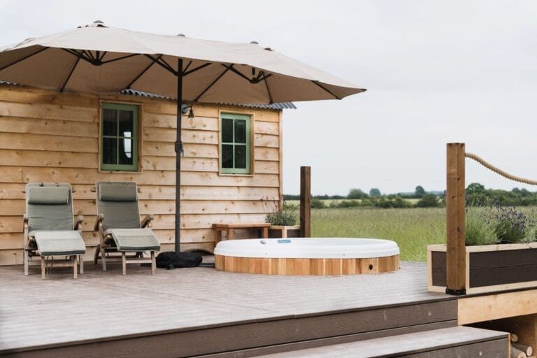 Rent Apartment Mint Jatoba Cotswolds