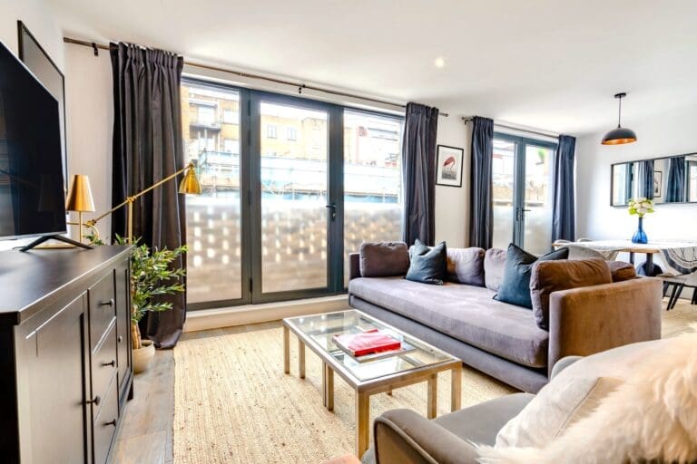 Rent Apartment Moonstone Sweet Holborn