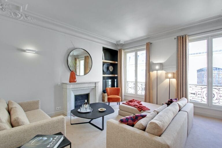 Rent Apartment Mountbatten Feverfew Saint Germain des Prés – Odéon