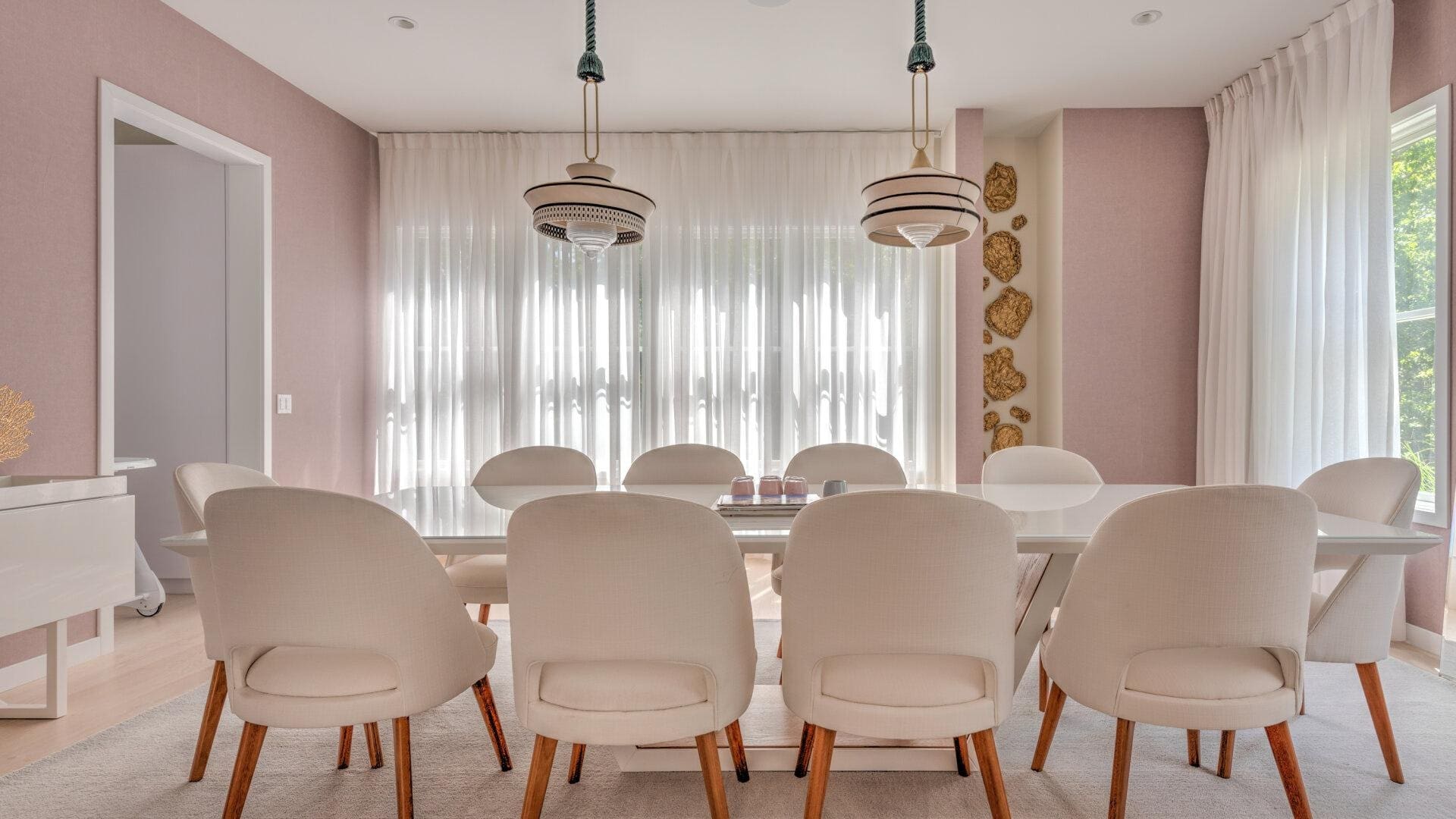 Rent Apartment Mulberry Coral The Hamptons