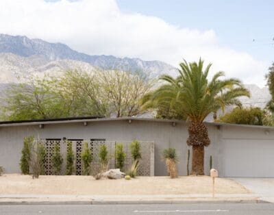 Rent Apartment Neon Tzumu Palm Springs