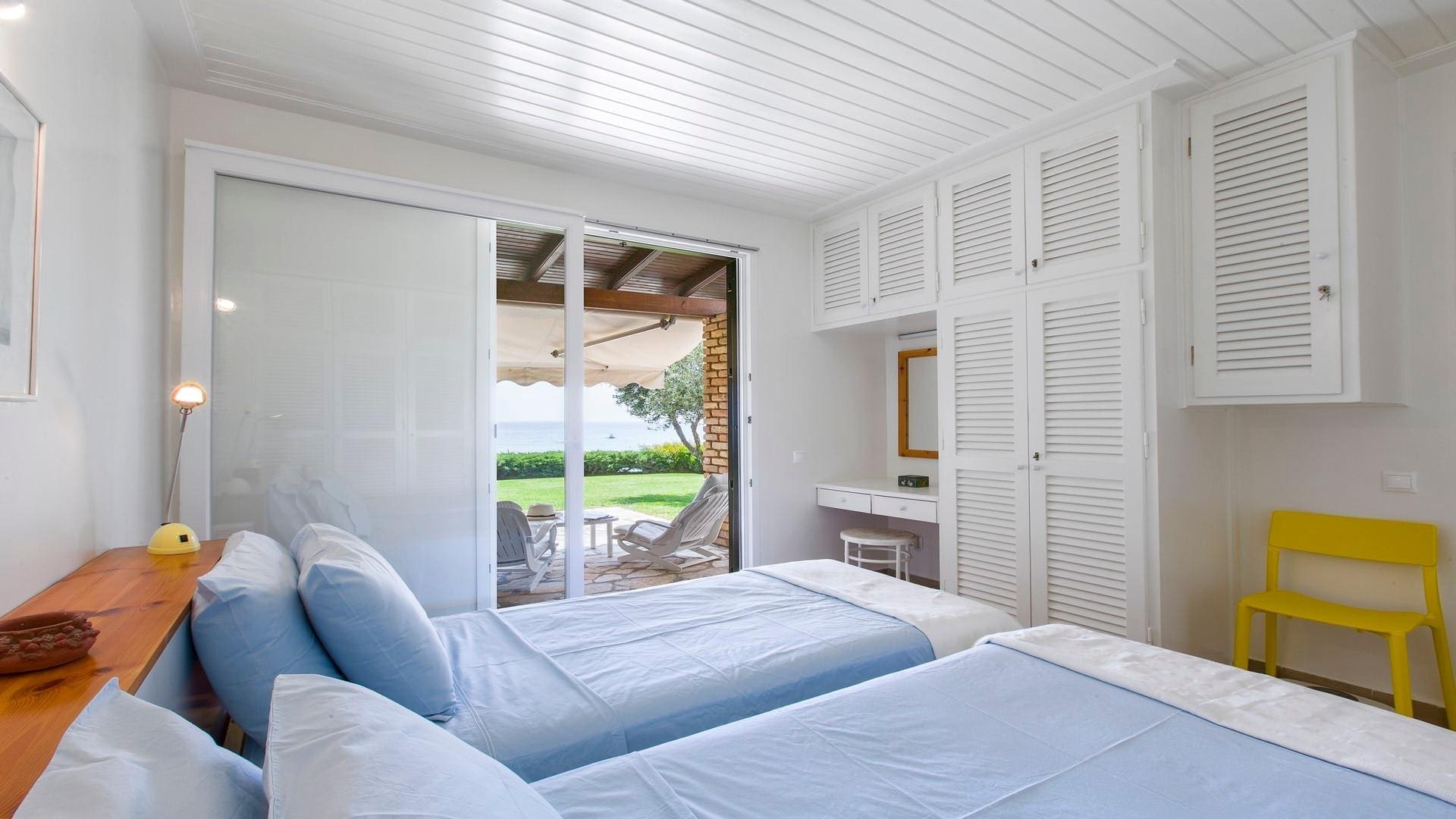 Rent Apartment Ochre Peppermint Corfu