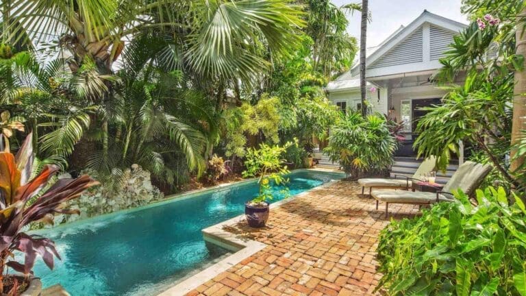 Rent Apartment Otter Wingnut Key West