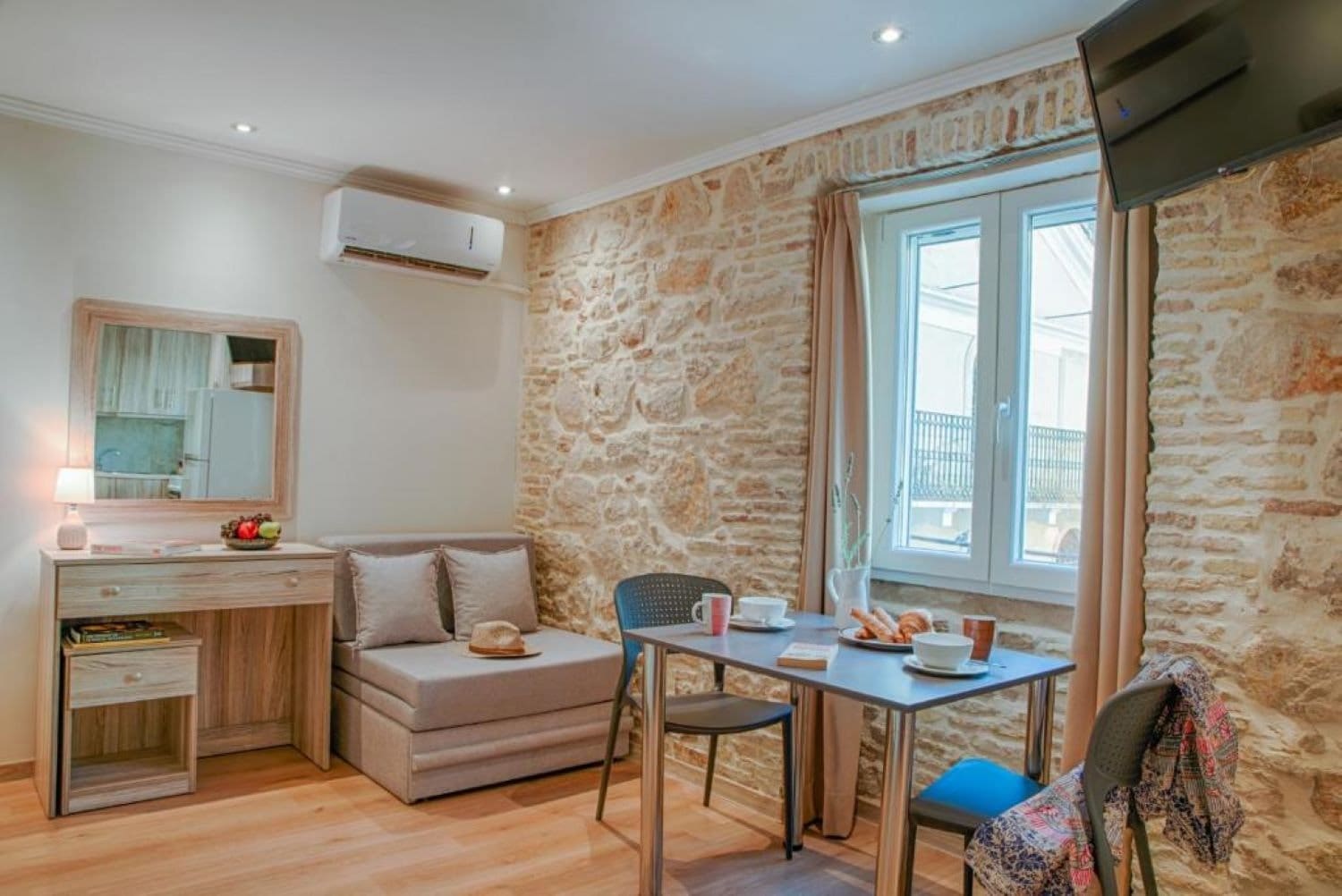 Rent Apartment Parchment Amethyst Corfu