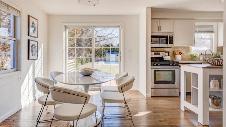 Rent Apartment Pearl Misty The Hamptons