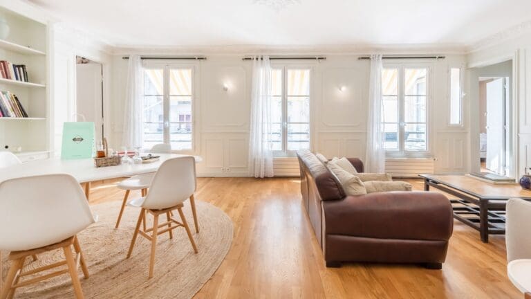 Rent Apartment Pearly Myrtle Le Marais