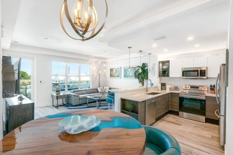 Rent Apartment Peel Lalaki Florida