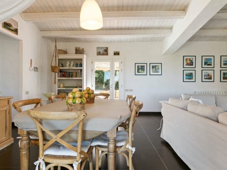 Rent Apartment Pine Nutmeg Sicily