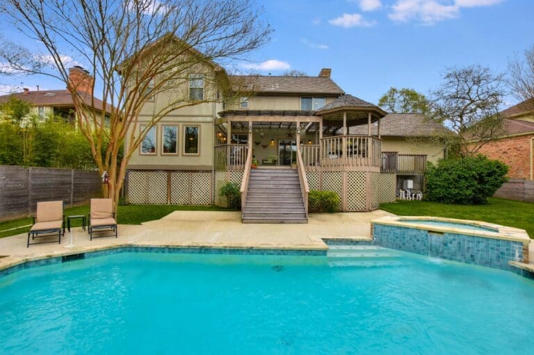 Rent Apartment Pizzazz Field Austin