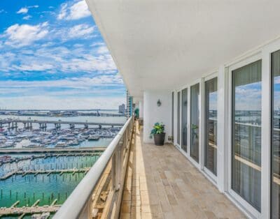 Rent Apartment Platinum Monkshood Miami