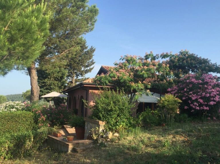 Rent Apartment Power Shaddock Tuscany