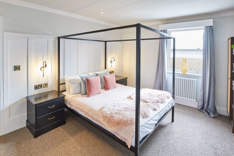 Rent Apartment Psychedelic Sunflower Scarborough