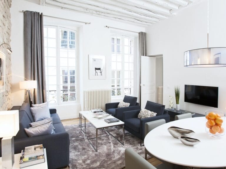 Rent Apartment Pullman Bush Le Marais
