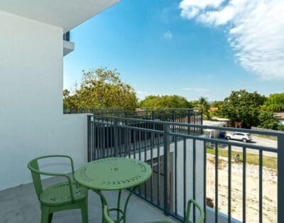 Rent Apartment Purple Baccharis Miami