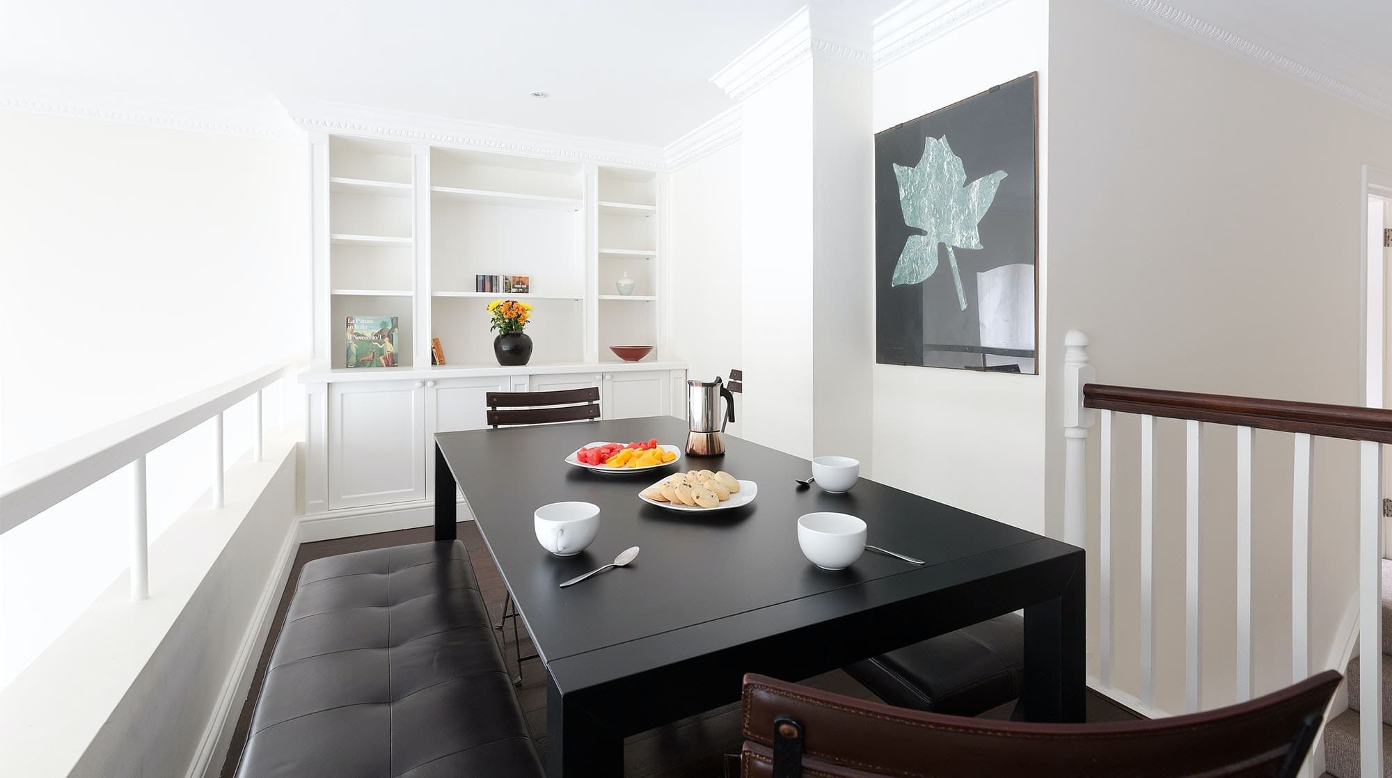Rent Apartment Red-Orange Corozo South Kensington
