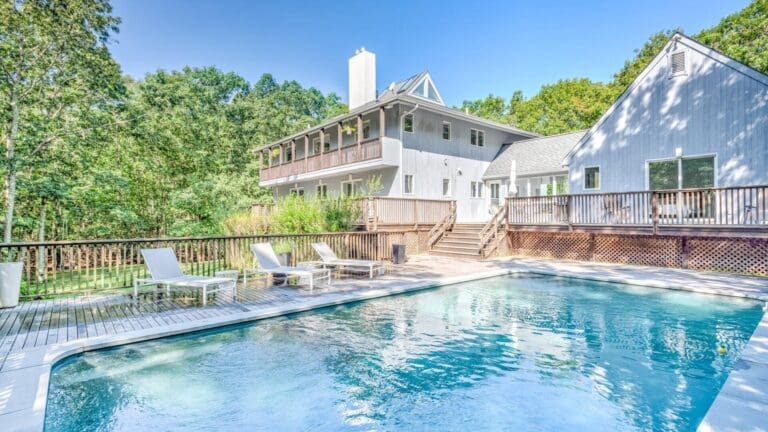 Rent Apartment Roast Waxflower The Hamptons