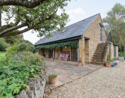 Rent Apartment Saddle Yellowwood Cotswolds