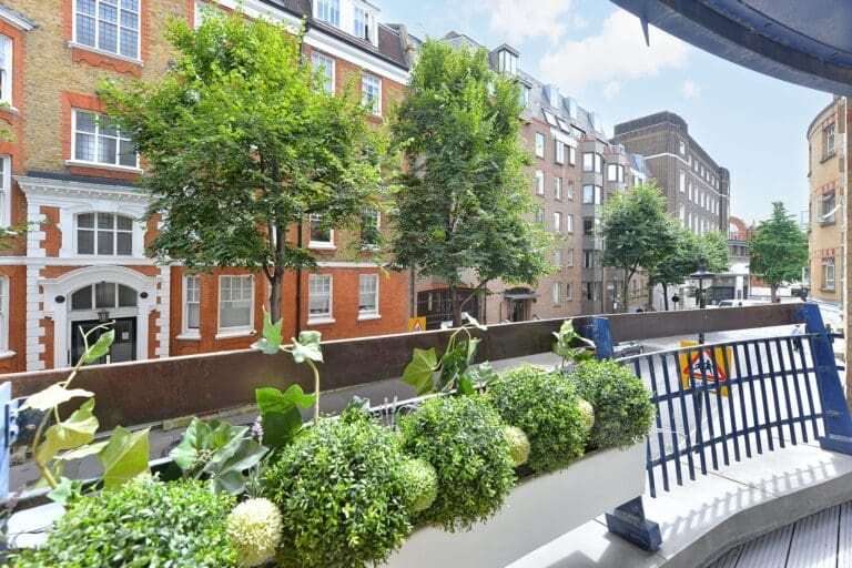 Rent Apartment Seaweed Tamarind Westminster