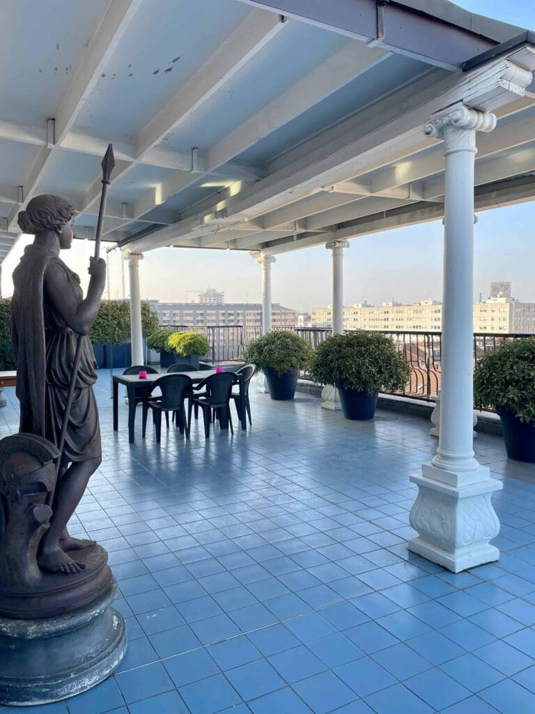 Rent Apartment Sienna Oiltree Chinatown