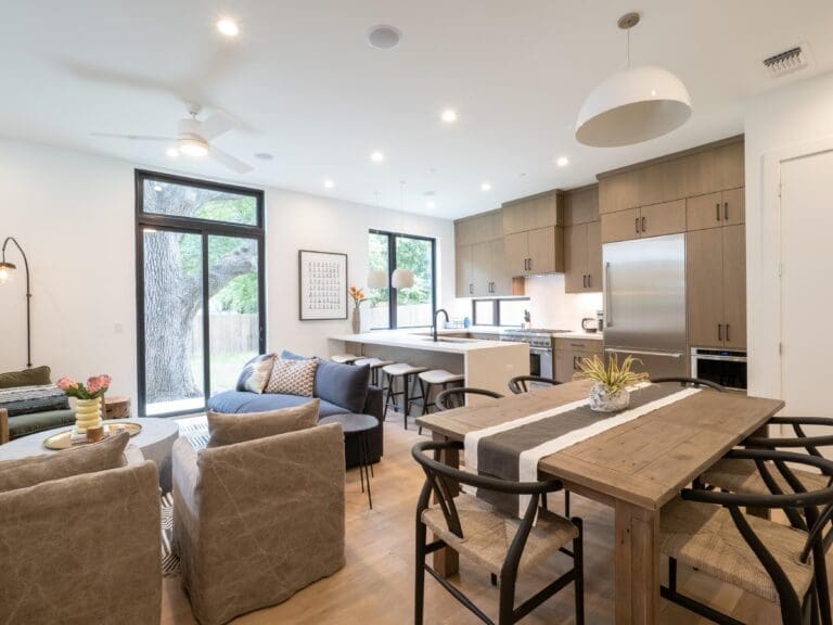 Rent Apartment Spicy Molave Austin