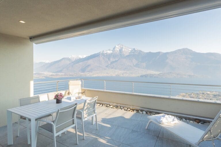 Rent Apartment Straw Hybrid Lake Como
