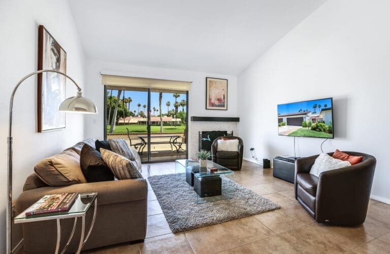 Rent Apartment Sunburst Copperwood Palm Desert