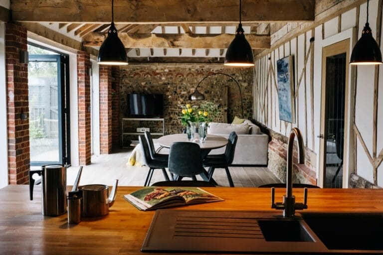 Rent Apartment Sunset Spruce Suffolk