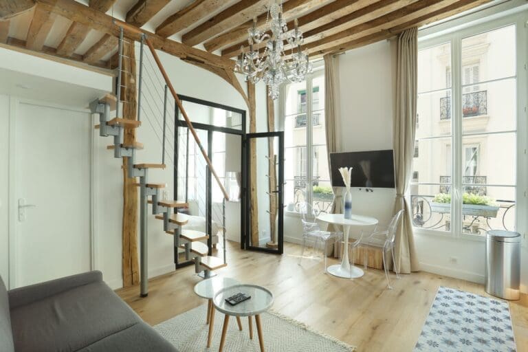 Rent Apartment Sunshine Beefwood Le Marais