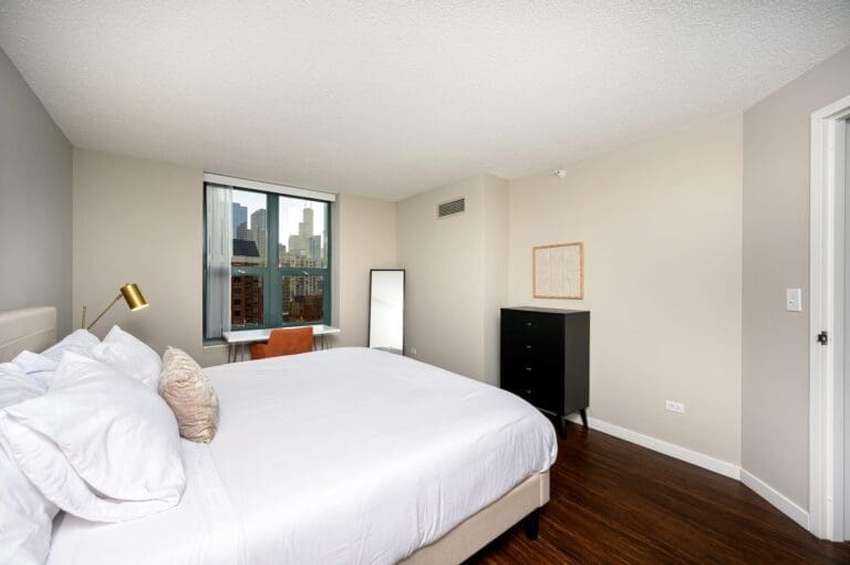 Rent Apartment Sunshine Rose Quartz Chicago