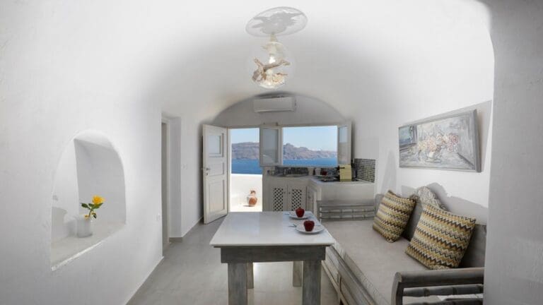 Rent Apartment Tan Red Phantom Santorini