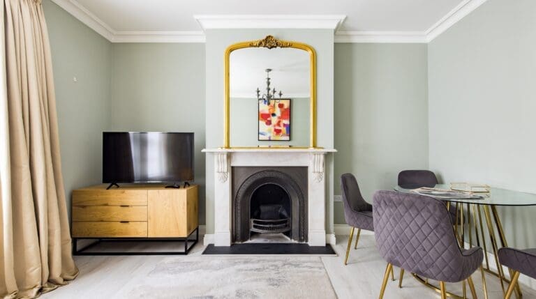 Rent Apartment Taupe Gardenia Westminster