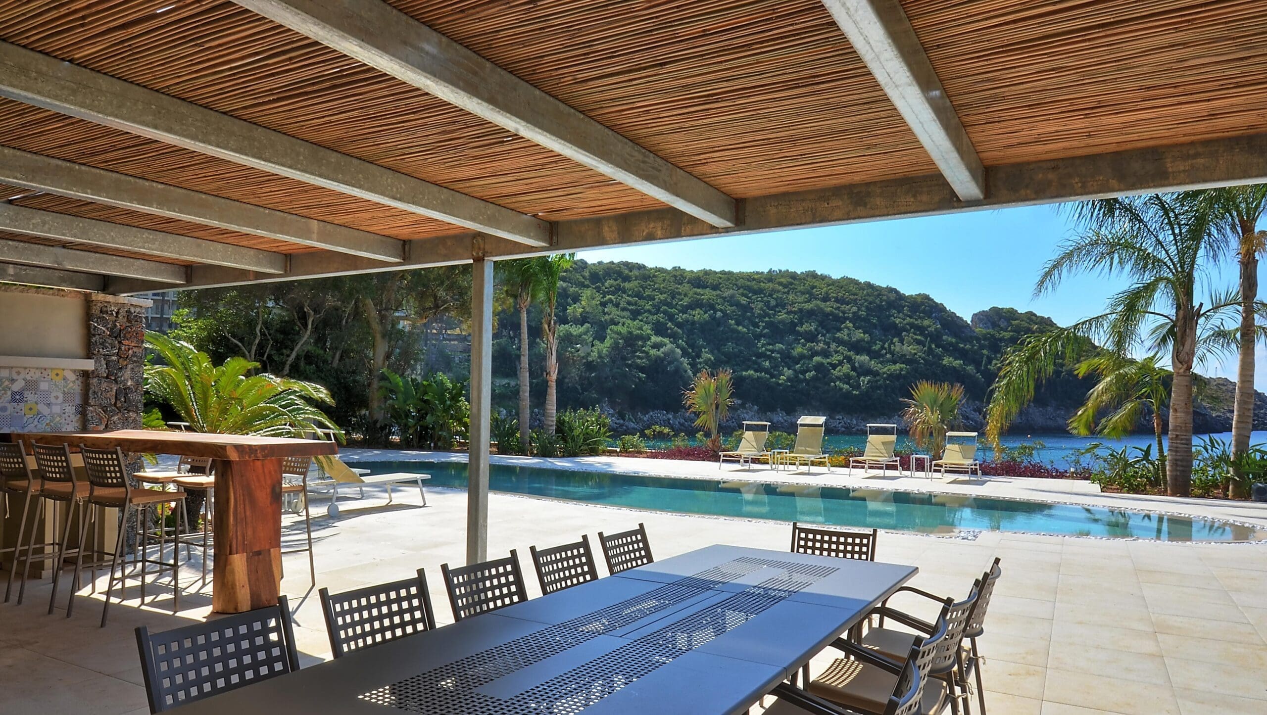Rent Apartment Temptress Mousehole Corfu