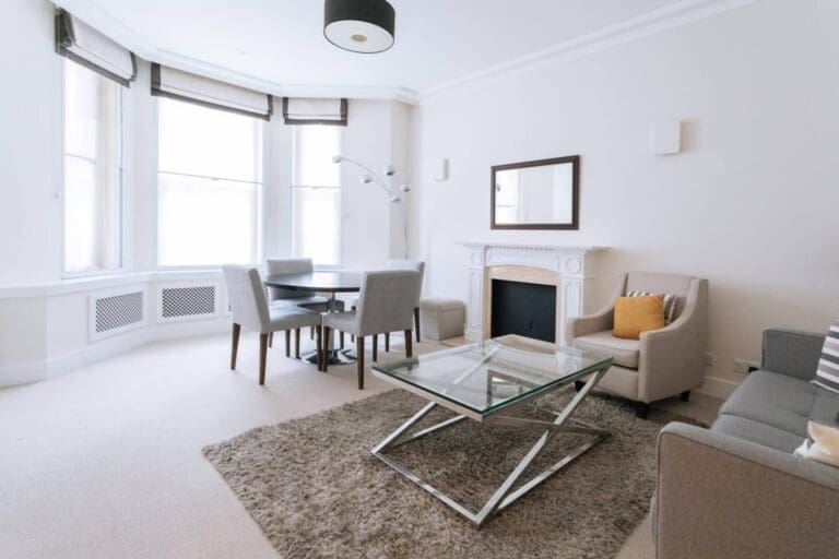 Rent Apartment Tiffany Pine Mayfair