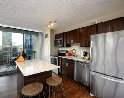 Rent Apartment Titanium Olivo Chicago