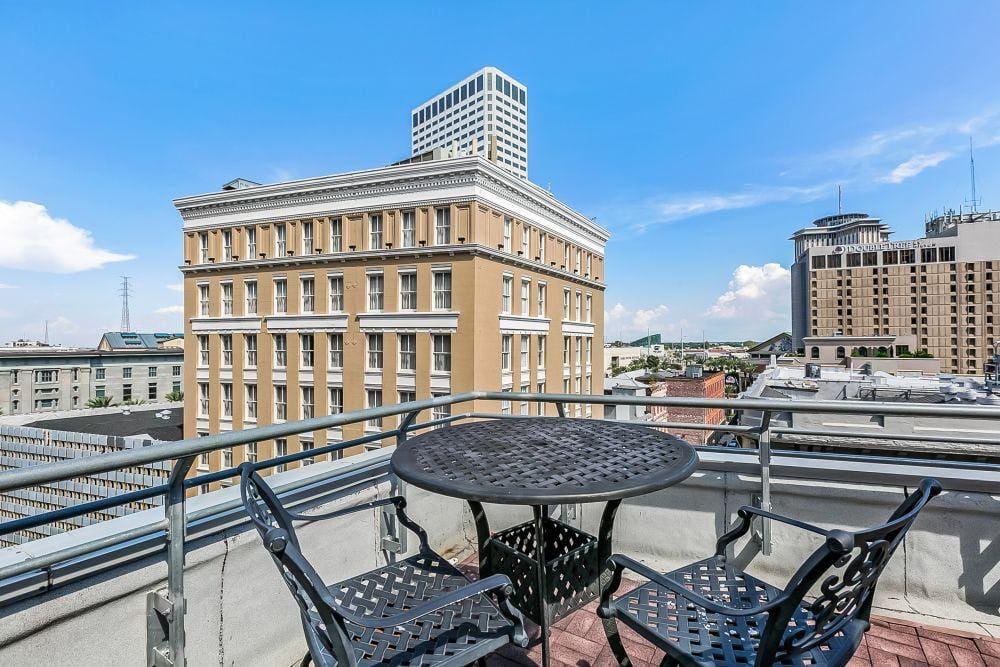 Rent Apartment Ultra Cornflower New Orleans