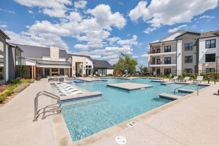 Rent Apartment Verdigris Iris Austin