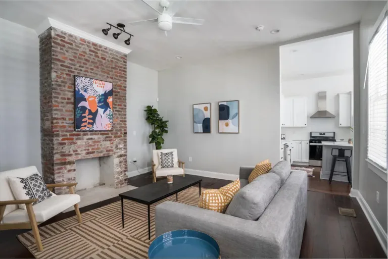 Rent Apartment Vine Grandiflorum The Boroughs